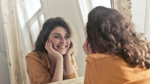 feminilidade-e-autoconfianca-como-cultivar-uma-confianca-saudavel